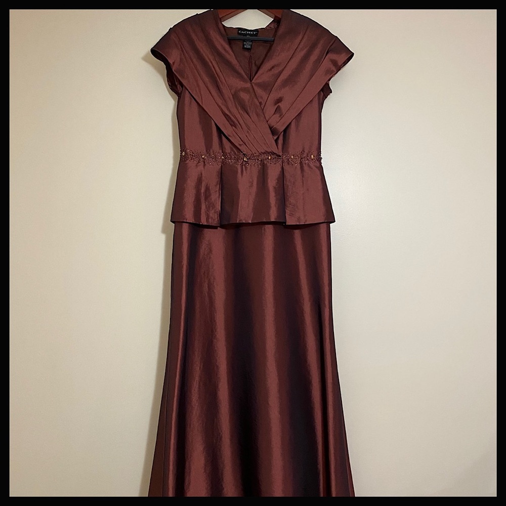 EUC Cachet Portrait Collar Floor-Length Gown